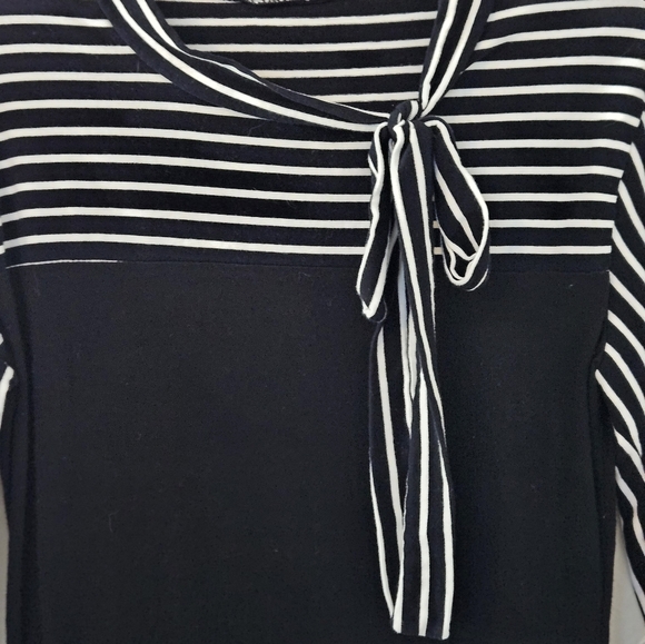 Women's Longsleeve Pullover Black & White Top by Zeagoo. Size M, 100% polyester. - Picture 4 of 10